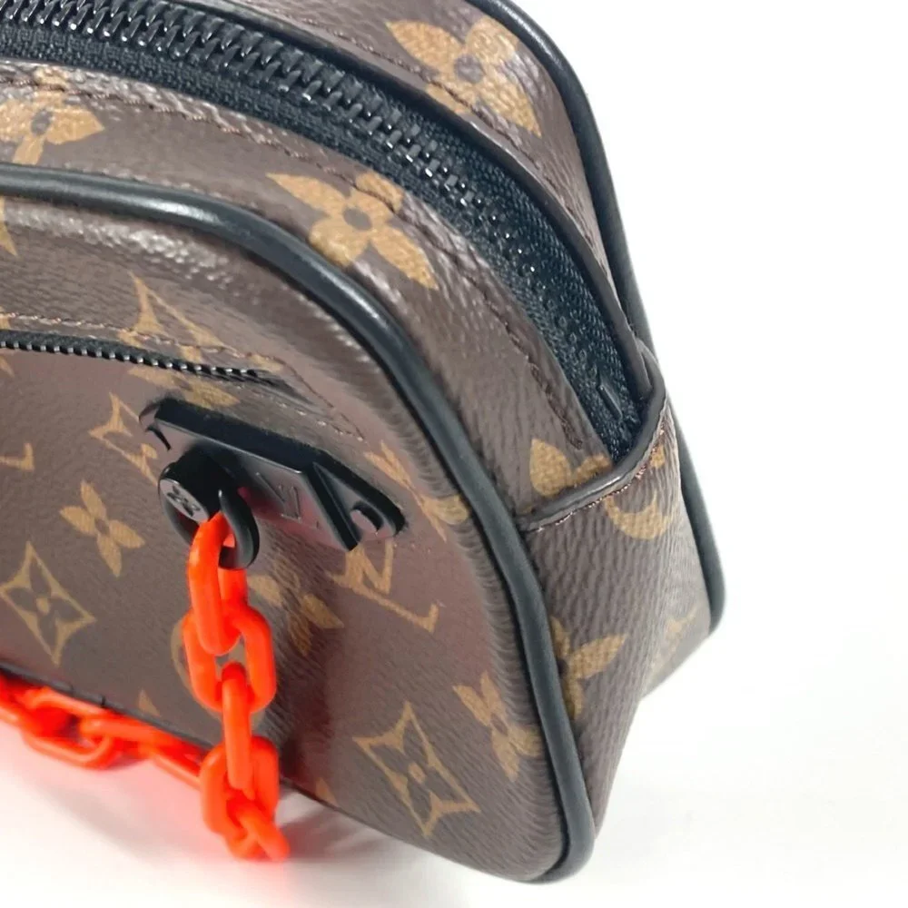 LOUIS VUITTON Authentic Black Monogram Canvas Pochette Pouch